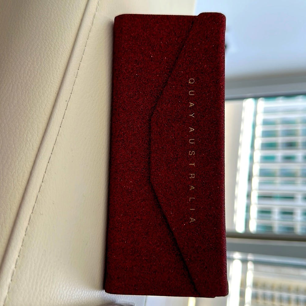 Quay Red Glitter Triangle Sunglass Case - Picture 1 of 5